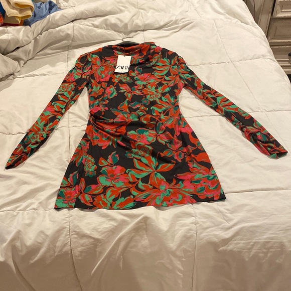 Zara Dresses & Skirts - Zara floral long sleeve dress